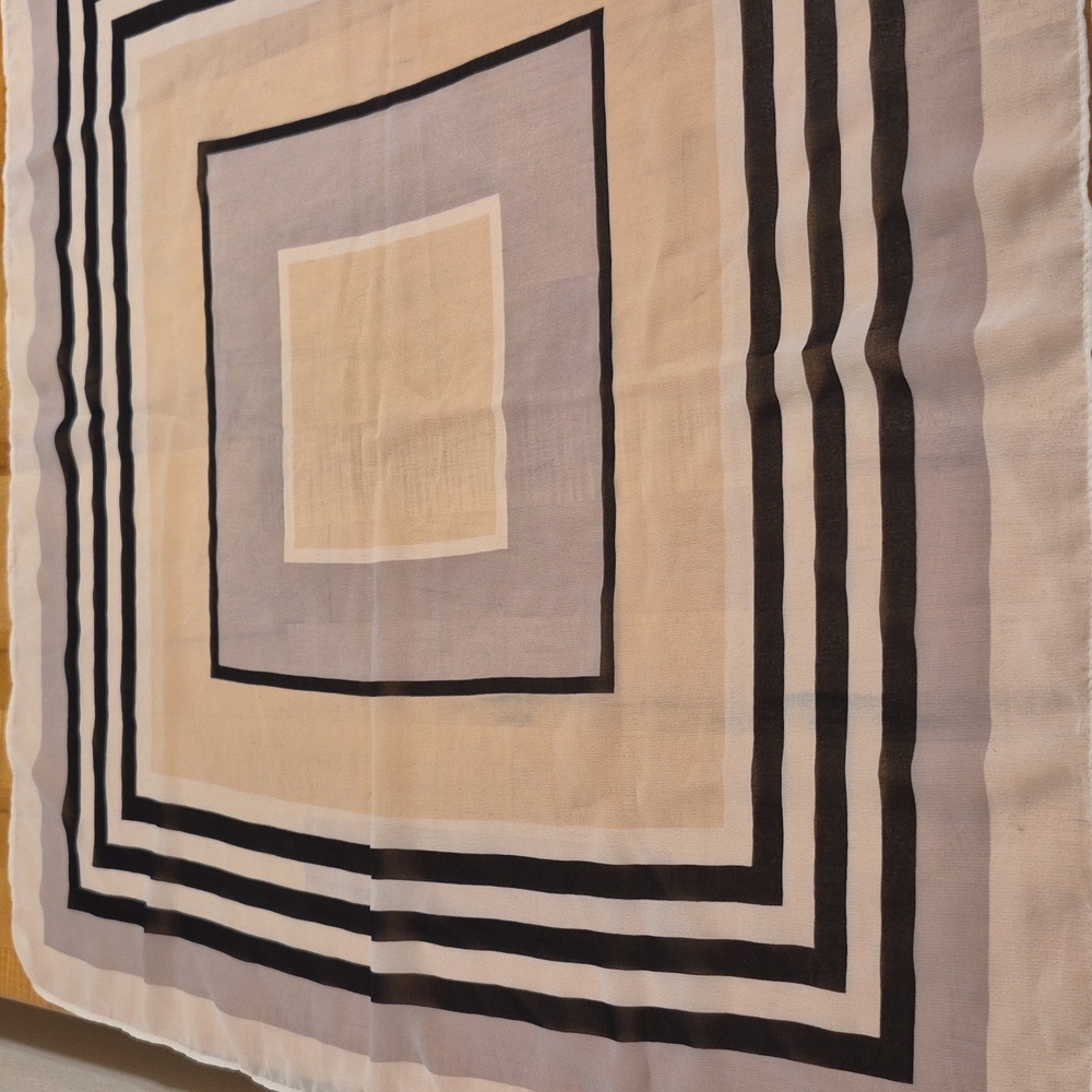 Square Scarf White Black Cream - Picture 2 of 12